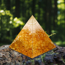 Загрузить изображение в средство просмотра галереи, Gold Leaf Orgone Pyramid | Boost Fortune
