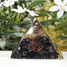 Загрузить изображение в средство просмотра галереи, Black Tourmaline Power Pyramid
